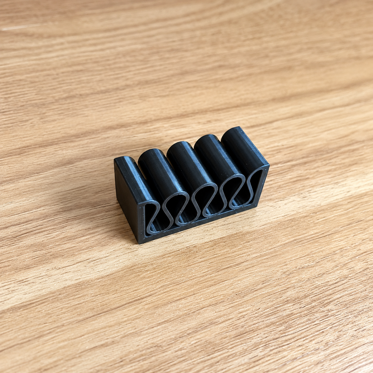 Kabelhalter & Kabelorganisation für den Schreibtisch – 4 bis 12 Kabel