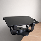 Laptophalter an der Tischkante montiert – platzsparend ohne Bohren