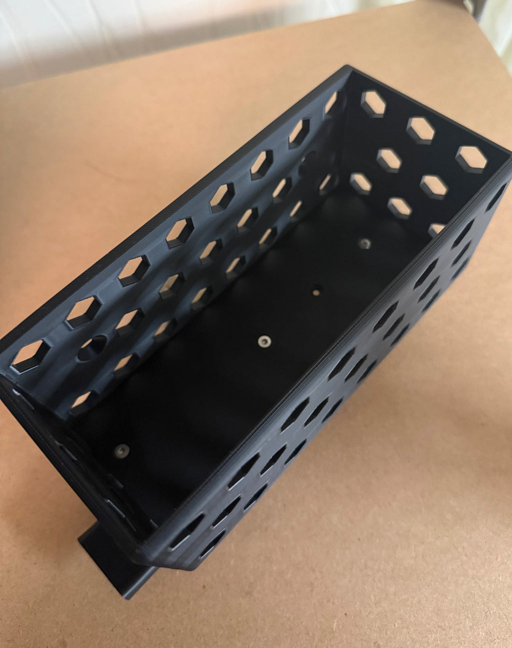 Magnetischer Spind Organizer – Ablage für Metallflächen ohne Bohren | Gefertigt in Deutschland